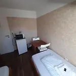 2-rent Group Rooms&apartments Eve168 * München