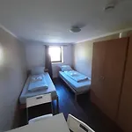 2-rent Group Rooms&apartments Eve168