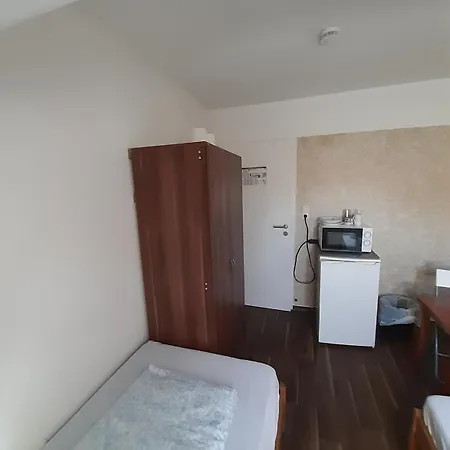 Hostel Budget Allach & Eve 168 München