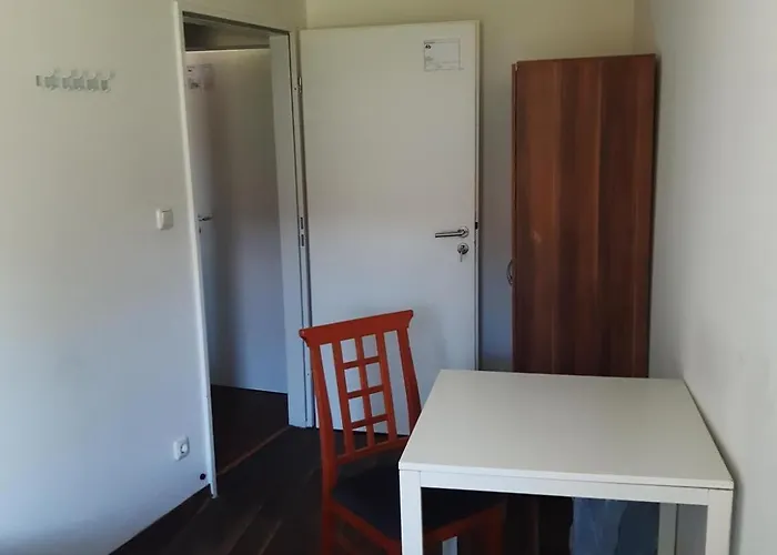 Albergue 2-rent Group Rooms&apartments Eve168