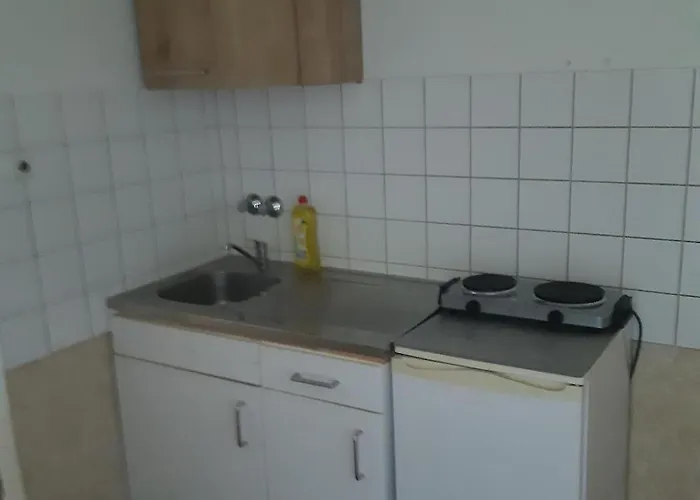 2-rent Group Rooms&apartments Eve168 Albergue *