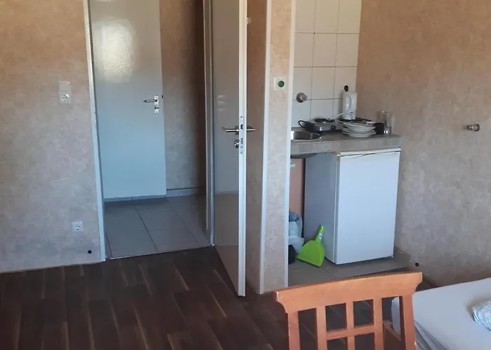 2-rent Group Rooms&apartments Eve168 * Munique