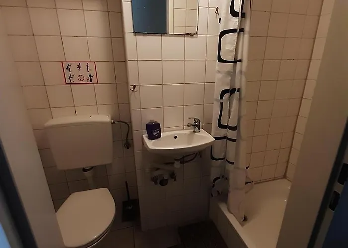 Albergue 2-rent Group Rooms&apartments Eve168 *