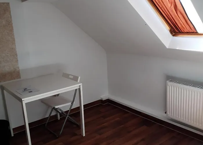 Albergue 2-rent Group Rooms&apartments Eve168 Munique