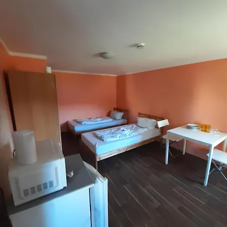 Budget Allach & Eve 168 * Monaco di Baviera