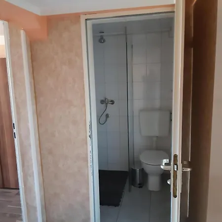 Budget Allach & Eve 168 Monaco di Baviera