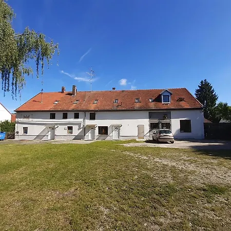 Budget Allach & Eve 168 Albergue Munique