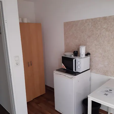 Ostello Budget Allach & Eve 168 *