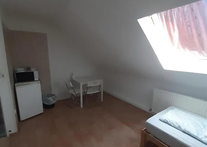 2-rent Group Rooms&apartments Eve168 * מינכן