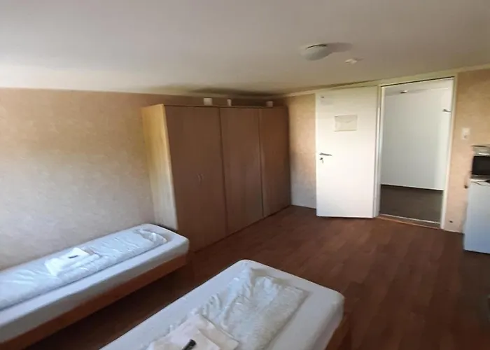 2-rent Group Rooms&apartments Eve168 * מינכן