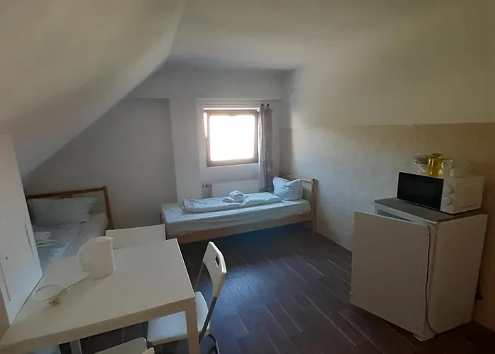 2-rent Group Rooms&apartments Eve168 Monachium