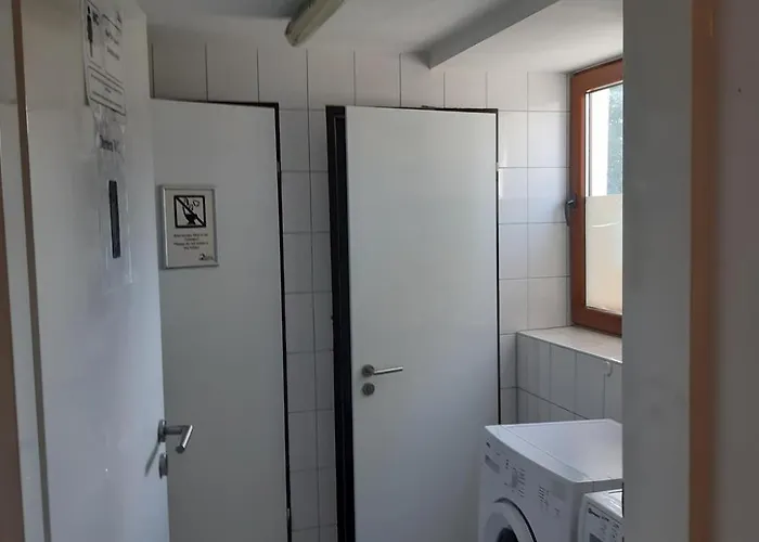 אכסניה 2-rent Group Rooms&apartments Eve168