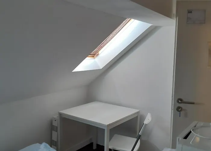 2-rent Group Rooms&apartments Eve168