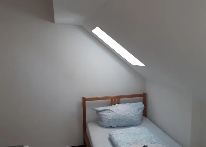 2-rent Group Rooms&apartments Eve168 * מינכן