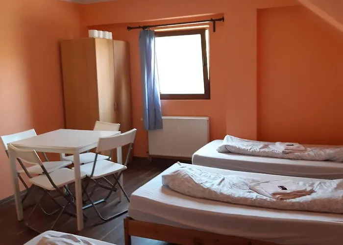 2-rent Group Rooms&apartments Eve168 Hostel Monachium