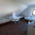 2-rent Group Rooms&apartments Eve168 אכסניה מינכן