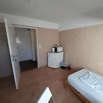 אכסניה 2-rent Group Rooms&apartments Eve168