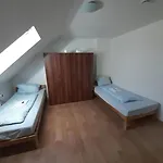 2-rent Group Rooms&apartments Eve168 אכסניה מינכן