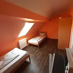 2-rent Group Rooms&apartments Eve168 * מינכן