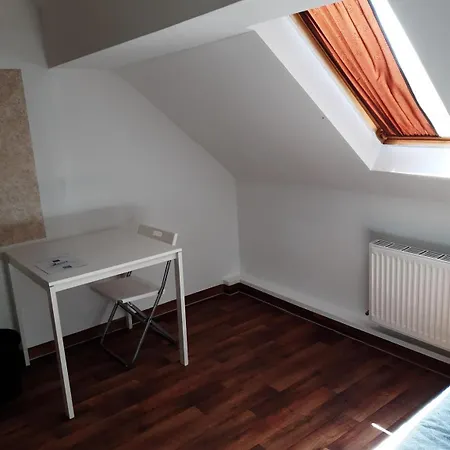 Hostal Budget Allach & Eve 168 Múnich