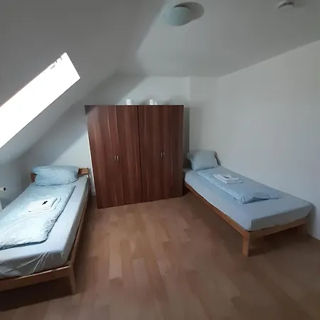 Budget Allach & Eve 168 Hostel Μόναχο