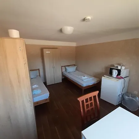Hostel Budget Allach & Eve 168 *