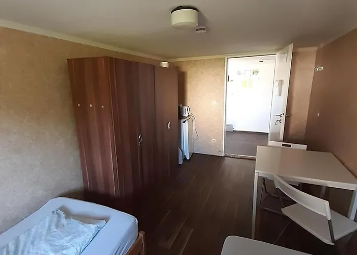 2-rent Group Rooms&apartments Eve168