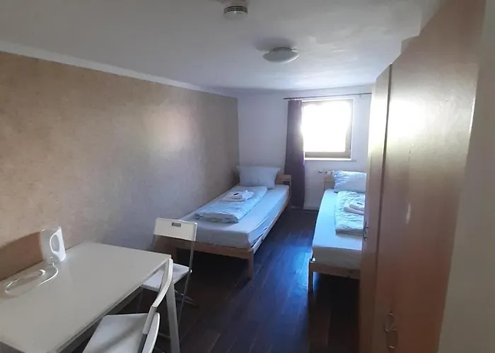 2-rent Group Rooms&apartments Eve168 * Múnich
